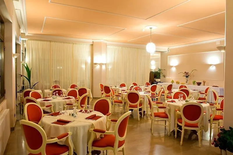 Hotel Europa Порлецца