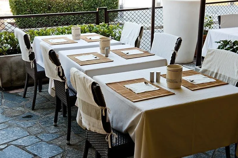Hotel Europa Porlezza 3*,